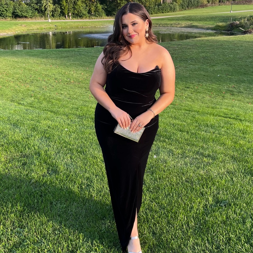 Anthropologie Jenny Yoo Cassandra Strapless Stretch Velvet Gown Plus Size Dress